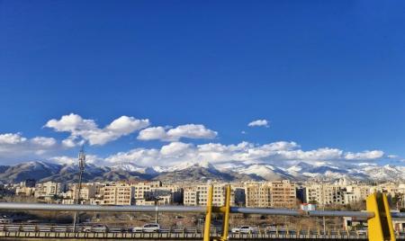 آسمان تهران امروز کارت‌پستالی و پاک بود
