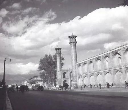 مسجد سپهسالار سال ۱۳۳۶ خورشیدی