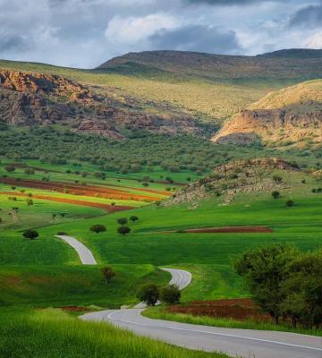 زیبایی‌های زاگرس که در بهار جلوه گری می‌کنند