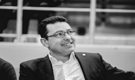 فوت پزشک تیم بارسلونا بازی امشب این تیم را تعطیل کرد+عکس