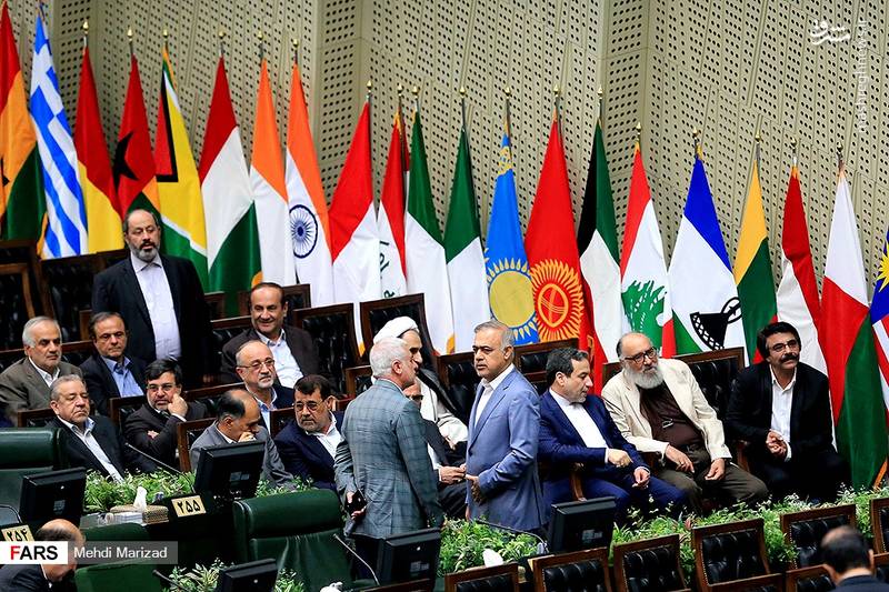 حضور هنرمندان در مراسم تحلیف ریاست جمهوری + عکس