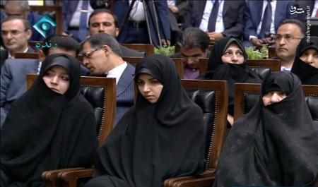 دختر حسن روحانی در مراسم تحلیف پدر + عکس