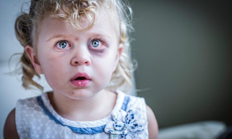 اگر کسی کودک‌آزاری را اطلاع ندهد مجرم است 