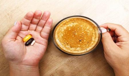 این ۵ دارو را با قهوه و چای یک جا نخورید