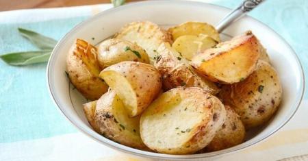 به هیچ وجه این ۷ ماده غذایی را دو بار گرم نکنید