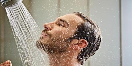 چند بار در هفته حمام کنیم تا دچار ریزش مو نشویم؟