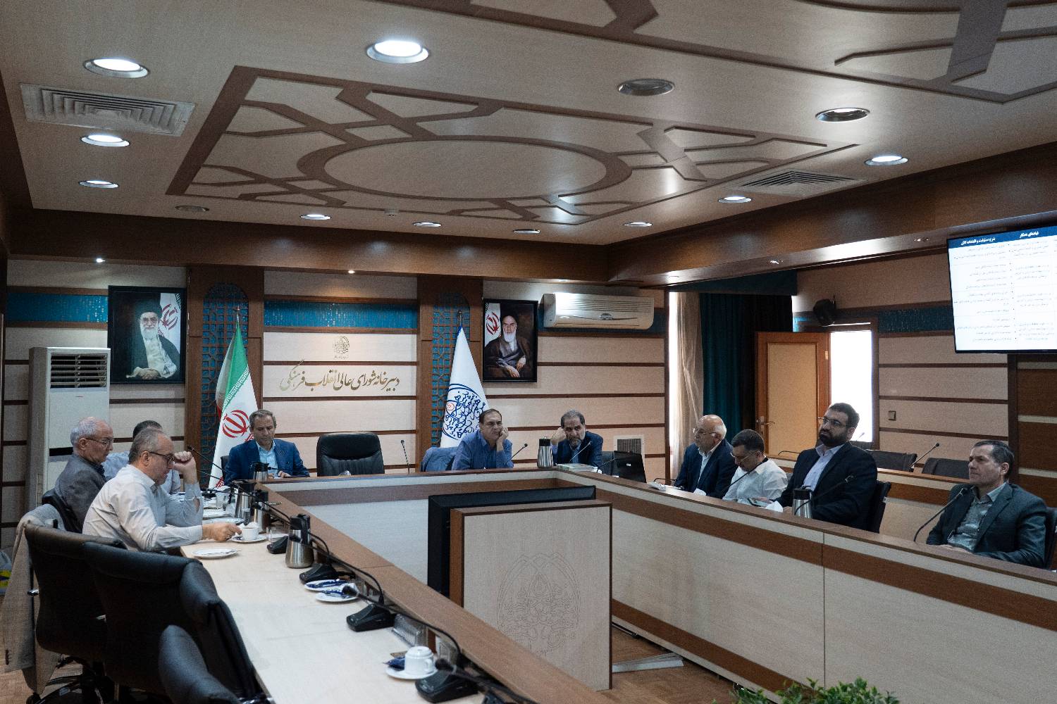 تدوین بسته سیاستی تحول‌آفرین با محوریت شتاب پیشرفت درباره شتاب در پیشرفت علم و فناوری 