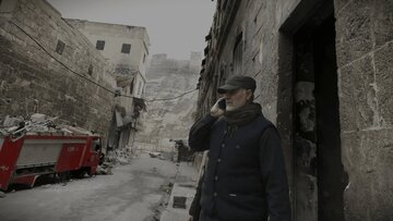 سرداری که نظامی ترین آمریکایی ها از او می ترسیدند اما عاطفی ترین مرد جهان بود؛ عکس هایی از جوانی تا آخرین روزهای شهید حاج قاسم