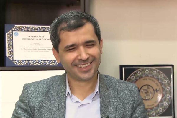 کنایه حسام الدین آشنا به شریفی زارچی: هر وقت از چین برگشتید وقت بگذارید تا صحبت کنیم!+ تصویر