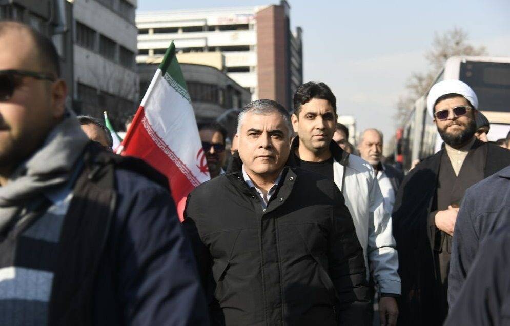 حضور وزیر نفت در راهپیمایی همبستگی