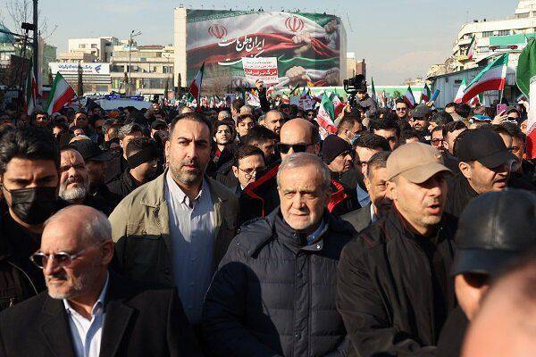 مسعود پزشکیان در اجتماع مردم تهران در محکومیت اقدامات اغتشاشگران