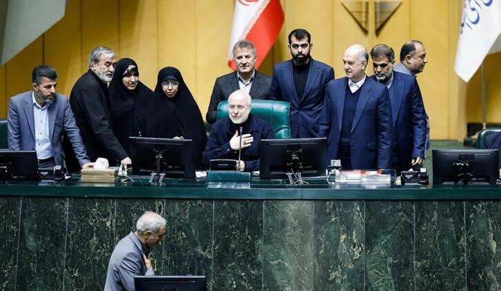 صحن علنی مجلس سه‌شنبه ۲۳ دی ۱۴۰۴+عکس