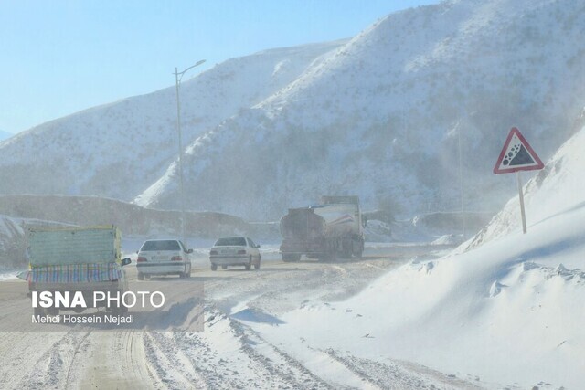 تصویر/ بارش برف سنگین در گردنه حیران