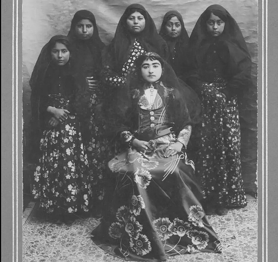  مراسم عروسی اخترالدوله، دختر ناصرالدین‌شاه با ملیجک شاه+ تصاویر