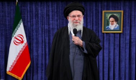  رهبر انقلاب اسلامی در پیام تلویزیونی خطاب به ملت ایران:  روز ۲۲ بهمن دشمن را مأیوس کنید