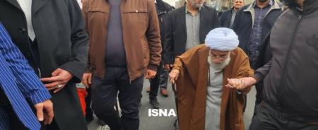  حضور آیت الله جنتی ۹۸ ساله در راهپیمایی امروز تهران 