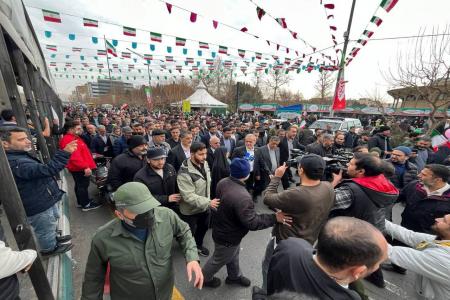 پزشکیان و قائم‌پناه، معاون اجرایی و محسن حاجی‌میرزایی در راهپیمایی امروز