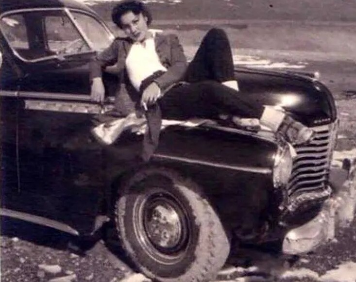 فوزیه فواد همسر اول محمدرضا پهلوی در پیست اسکی تهران و در اوایل دهه ۲۰ + عکس