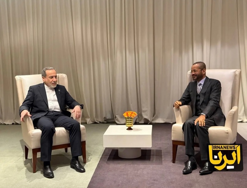  اولین تصویر منتشر شده از عراقچی در ژنو 