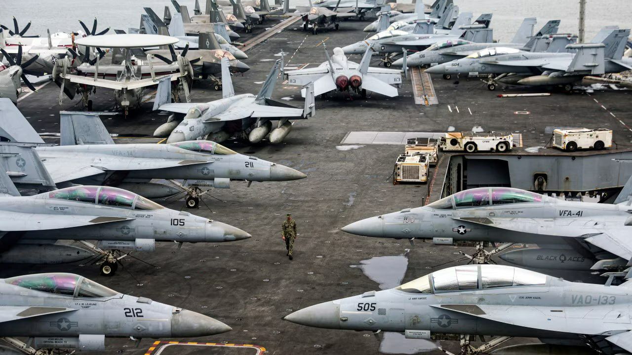 اسقرار بیش از ۳۰۰ هواپیمای نظامی آمریکایی پیش از مذاکرات ایران در سنتکام