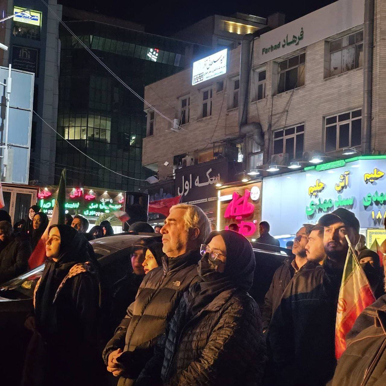 حضور ابراهیم حاتمی کیا در راهپیمایی خودجوش مردم تهران