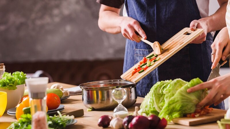 توصیه‌های تغذیه‌ای مهم برای حفظ سلامت روان در شرایط بحران