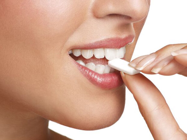  روشی جالب برای جلوگیری از پوسیدن دندان‌ها و رفع بوی بد دهان