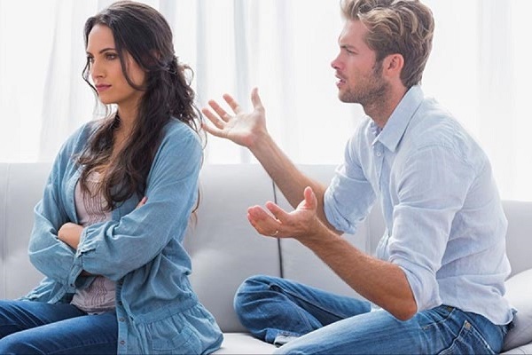 جمله های خطرناک که خانواده ها را در بحث های سیاسی از هم دور می کند/ اینفوگرافیک