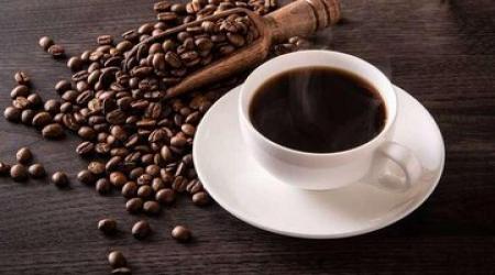 این ۵ مکمل را هرگز همراه با قهوه مصرف نکنید