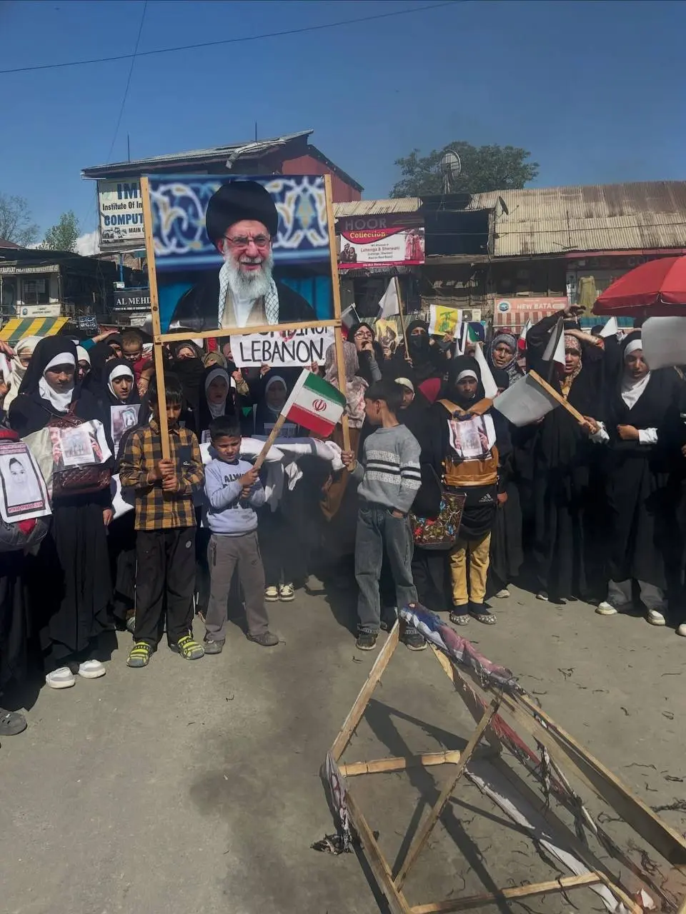 تصاویری از مراسم چهلم رهبر شهید انقلاب در کشمیر+ عکس