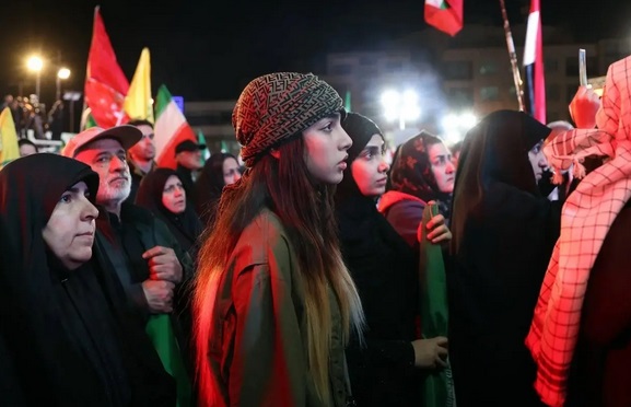  بدل ترلان پروانه در تجمع خیابان‌‌های تهران+عکس