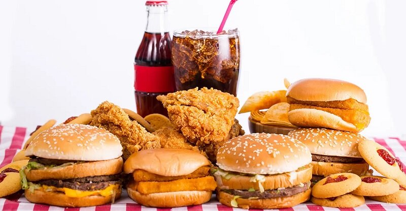 چگونه پرخوری عصبی را کنترل کنیم؟