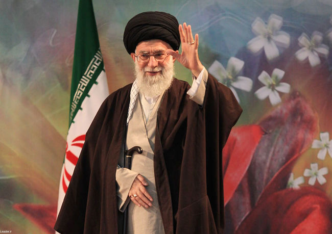 امام خامنه‌ای(ره) ایران را از تجزیه نجات داد/ پنج اصل کاربردی منظومه فکری رهبر شهید 