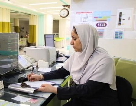 باید روایتگر مجاهدت‌های کادر سلامت در ایام جنگ تحمیلی سوم باشیم