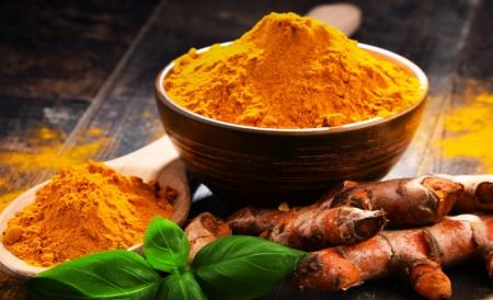 التهاب لثه دارید؟ از این ادویه خوش‌رنگ استفاده کنید