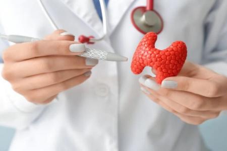 عوارض وحشتناک قطع دارو در بیماران مبتلا به کم‌کاری یا پرکاری تیروئید