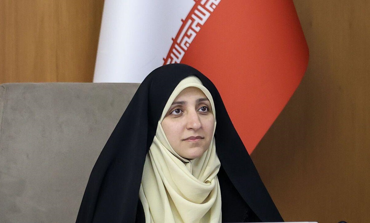 عبور از مشکلات اقتصادی نیازمند اتحاد ملی و مواسات است