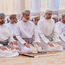 سلطان عمان در نماز عید قربان+ تصاویر