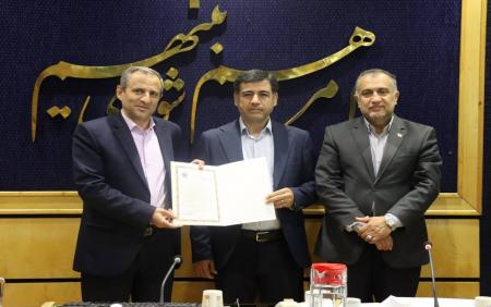 تقدیر ستاد علم و فناوری از استاد ریاضی دانشگاه شریف برای برگزاری کلاس پس از حمله به دانشگاه 