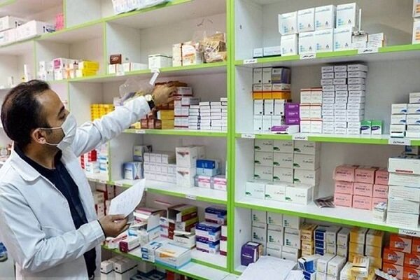 معاون غذا و دارو: برند و ژنریک در اثرگذاری یکسان هستند  