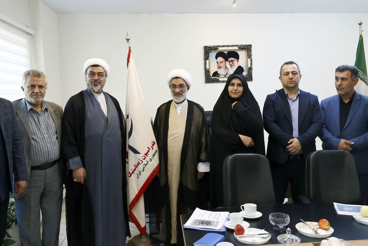 بازدید دبیر شورای عالی انقلاب فرهنگی از فدراسیون‌های بولینگ و بیلیارد و ژیمناستیک 
