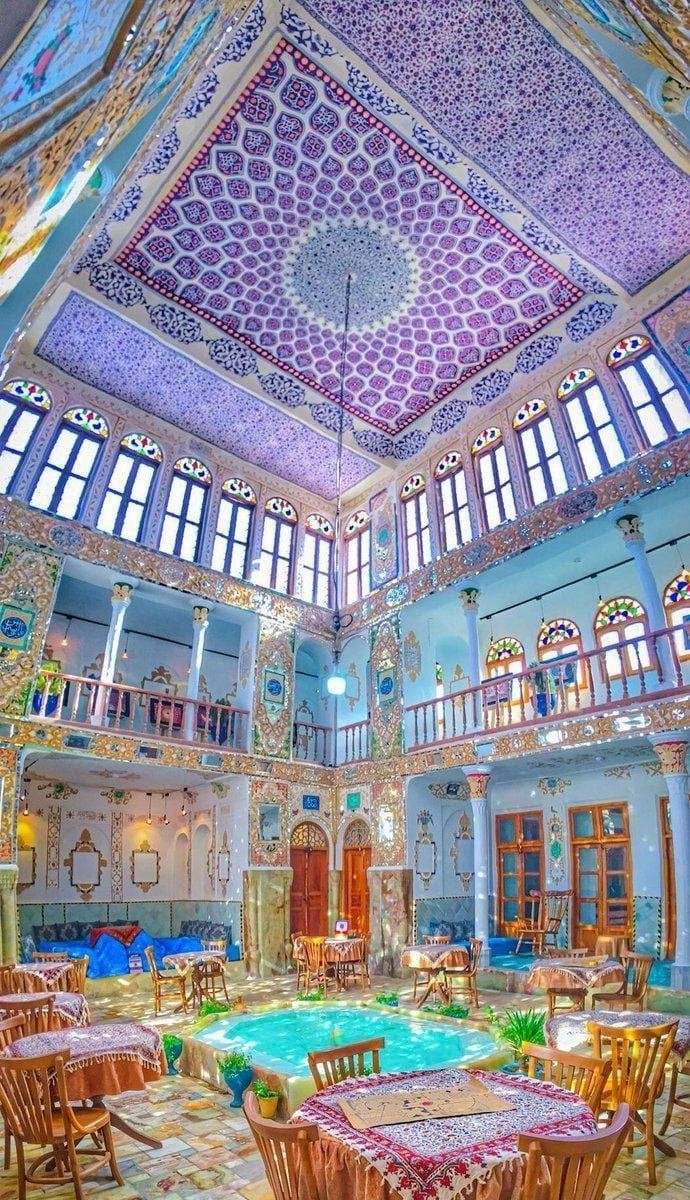 تصویری زیبا و باشکوه از سرای مشیر شیراز