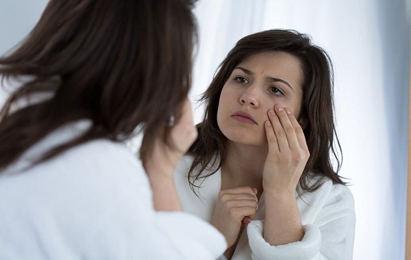  چند راهکار فوری برای رفع  تیرگی و پف زیر چشم