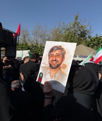 تصویری از مراسم تشییع داماد رهبر شهید انقلاب