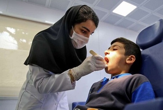  درخواست وزیر بهداشت برای بررسی سلامت دهان و دندان دانش آموزان