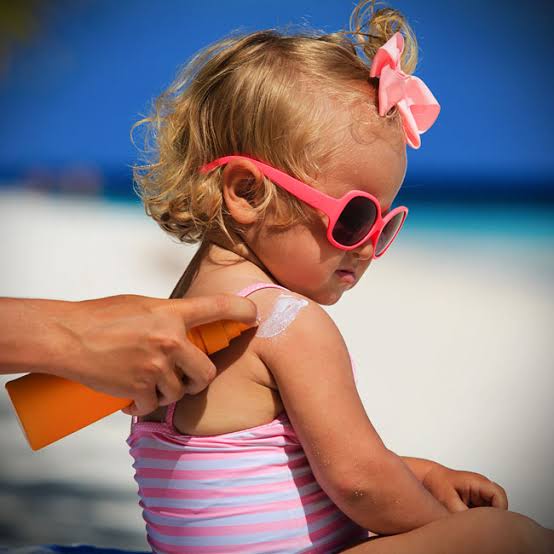 مدیریت آفتاب‌سوختگی؛ از اقدامات اولیه تا هشدارهای پزشکی+ اینفوگرافی