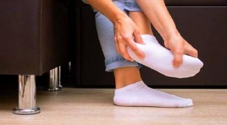 پاهایتان شب‌ها می‌سوزد؟ این دلایل را نادیده نگیرید