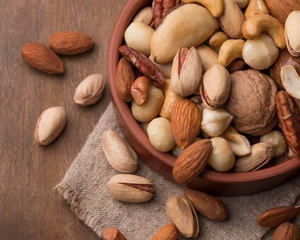خوردن مغزها چه فوایدی برای بدن دارد؟ یک میان‌وعده کوچک با ارزش غذایی بالا