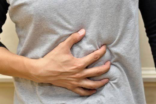شکم‌تان همیشه باد می‌کند؟ این خوراکی‌ها و عادت‌ها را جدی بگیرید