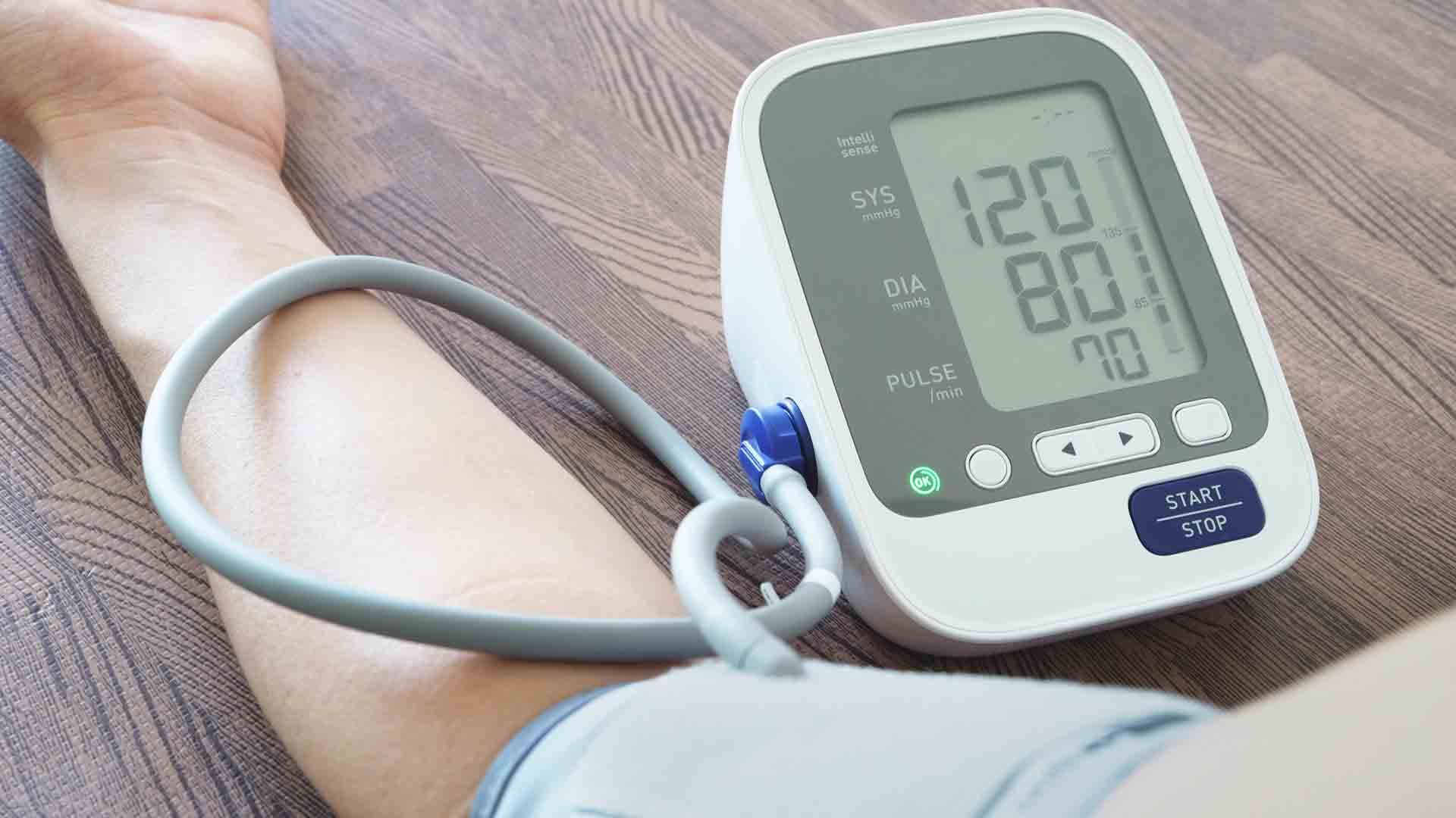 این خوراکی محبوب می‌تواند فشار خونتان را بالا ببرد